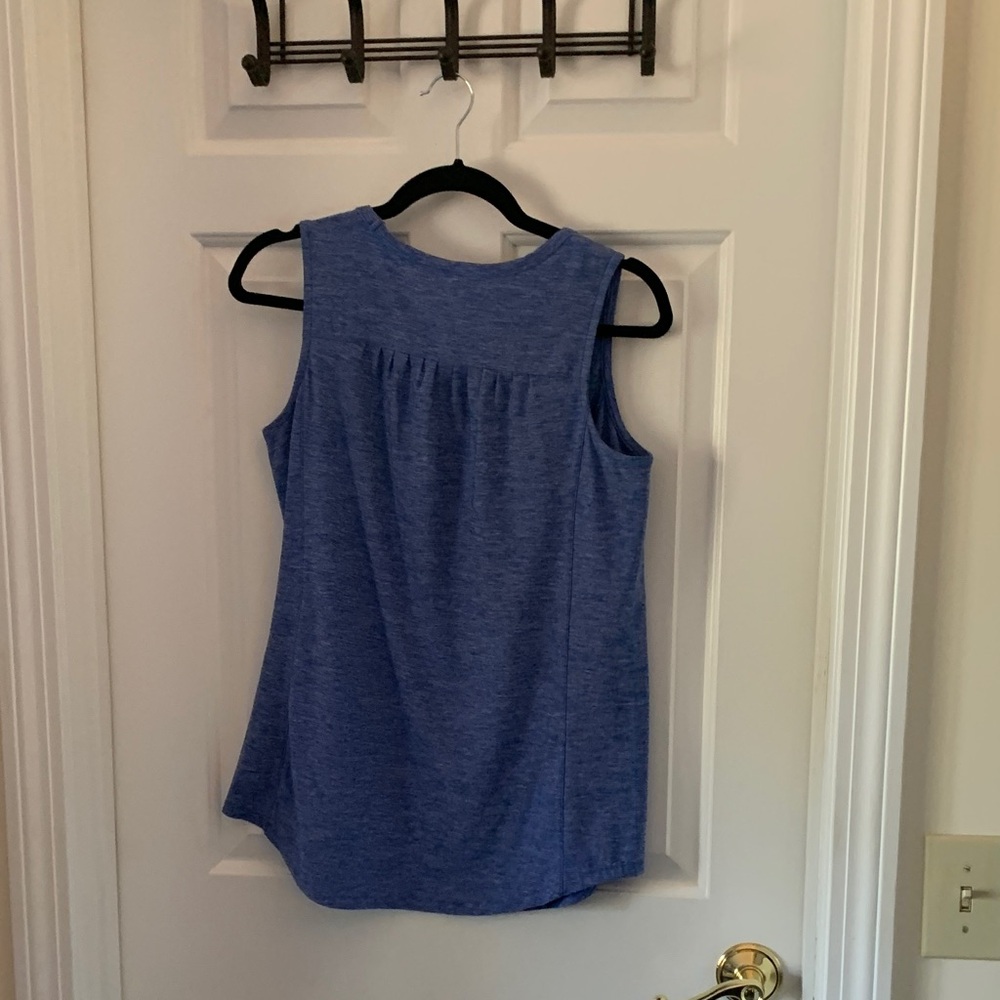 Duluth Trading Co Blue Heathered V‑Neck Sleeveless Tank - Picture 3 of 3
